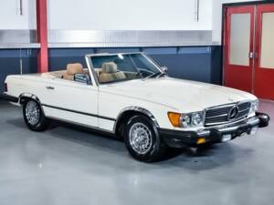 Immagine 6/7 di Mercedes-Benz 380 SL (1984)