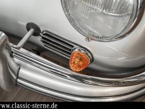Image 12/15 de Porsche 356 A 1600 S Speedster (1958)