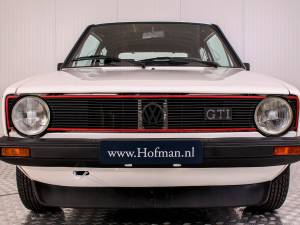 Immagine 23/50 di Volkswagen Golf Mk I GTI 1.8 (1983)