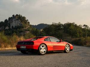 Image 7/7 of Ferrari 348 Challenge (1990)