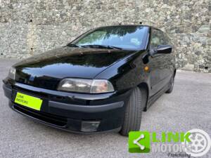 Immagine 2/10 di FIAT Punto 85 16V (1998)