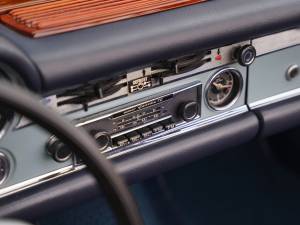 Image 37/50 of Mercedes-Benz 280 SL (1968)