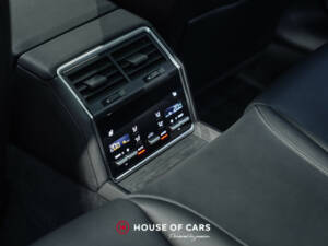 Image 47/49 of Porsche Panamera 4 E-Hybrid (2023)