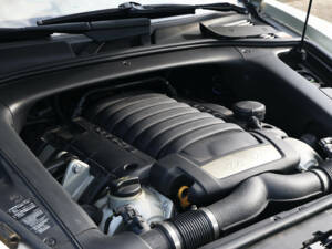 Bild 48/49 von Porsche Cayenne GTS (2009)