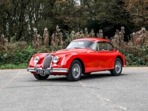 Image 18/45 of Jaguar XK 150 FHC (1960)