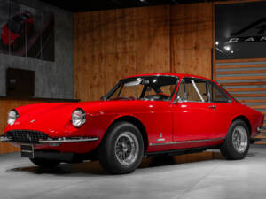 Image 1/43 of Ferrari 365 GTC (1969)