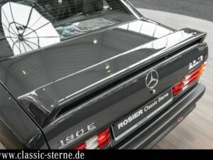 Imagen 13/15 de Mercedes-Benz 190 E 2.3-16 &quot;Schurti&quot; (1984)