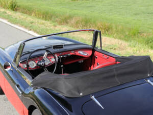 Image 38/42 of Austin-Healey 3000 Mk II (BJ7) (1963)