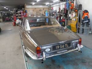 Bild 7/50 von Jaguar XJ 6 2.8 (1972)