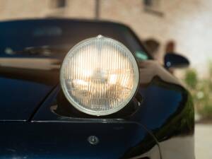 Image 32/50 of Porsche 928 GTS (1992)