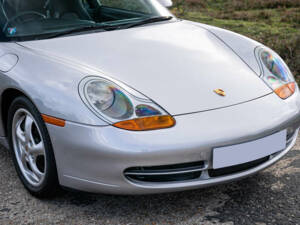 Immagine 8/39 di Porsche 911 Carrera (1998)