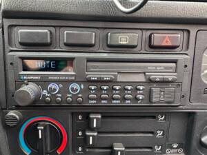 Image 12/35 de BMW 320i (1991)