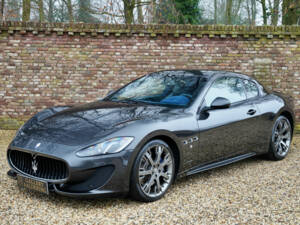 Image 15/50 of Maserati GranTurismo Sport (2013)