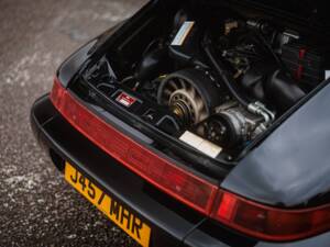 Image 8/8 de Porsche 911 Carrera 2 (1992)