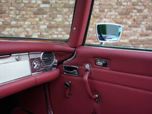 Image 43/50 of Mercedes-Benz 280 SL (1969)