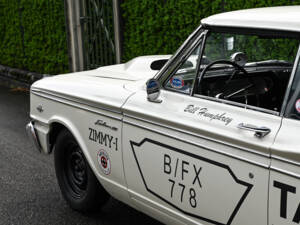 Image 14/70 of Ford Fairlane 500 (1963)