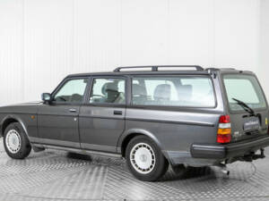 Bild 6/50 von Volvo 245 Super Polar (1993)