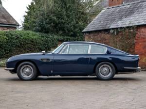 Image 6/46 de Aston Martin DB 6 (1967)