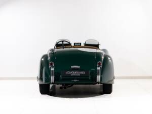 Image 6/18 of Jaguar XK 120 SE OTS (1953)