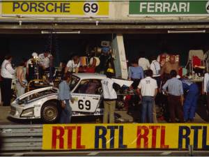 Bild 42/50 von Porsche 935 (1980)