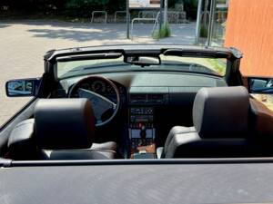 Image 3/8 of Mercedes-Benz SL 600 (1995)