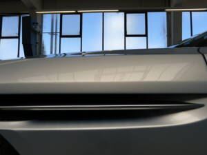 Image 30/37 of Aston Martin DB 11 V12 (2020)