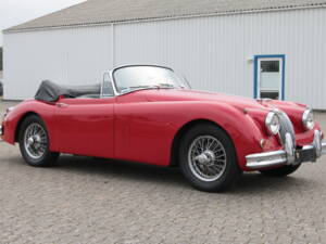 Immagine 8/84 di Jaguar XK 150 SE DHC (1958)