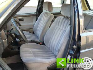 Imagen 10/10 de Volkswagen Golf II 1.6 (1991)