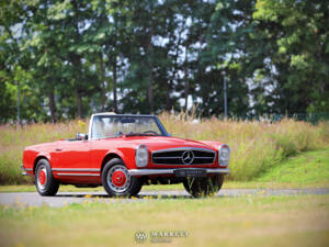 Image 69/70 of Mercedes-Benz 280 SL (1969)
