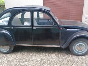 Image 4/17 of Citroën 2 CV 4 (1977)