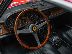 Image 27/43 de Ferrari 365 GTC (1969)