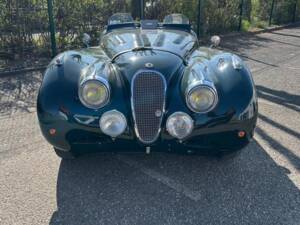 Image 2/14 of Jaguar XK 120 SE OTS (1951)