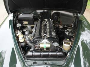 Image 17/20 of Jaguar S-Type 3.4 (1968)
