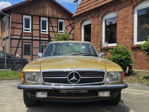 Imagen 3/10 de Mercedes-Benz 350 SLC (1972)