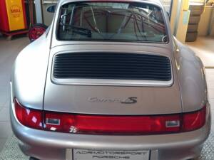 Image 4/13 of Porsche 911 Carrera 4S (1997)