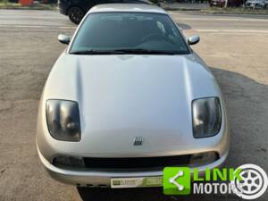 Image 8/10 of FIAT Coupé 2.0 20V (1997)