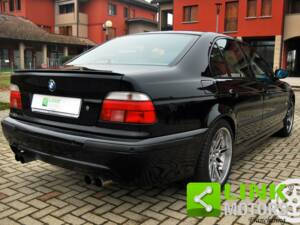 Image 6/10 of BMW M5 (2000)
