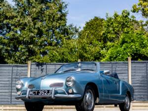 Image 24/50 of Volkswagen Karmann Ghia 1500 (1971)