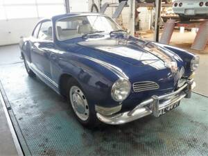 Image 3/50 of Volkswagen Karmann Ghia 1500 (1970)