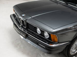 Immagine 25/32 di BMW 635 CSi (1985)