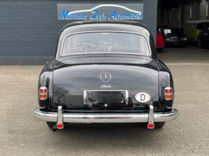 Imagen 8/52 de Mercedes-Benz 180 (1954)