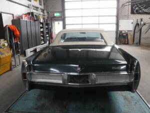 Bild 3/50 von Cadillac DeVille Convertible (1967)