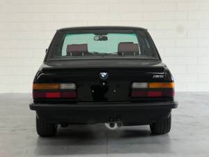 Image 16/21 de BMW M5 (1987)