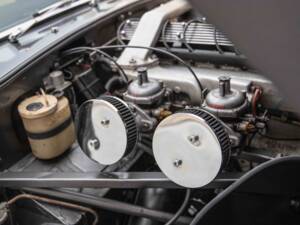 Immagine 84/88 di Jaguar E-Type (2+2) (1968)
