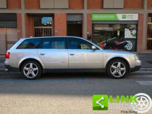 Bild 3/10 von Audi A4 Avant 2.5 TDI (2000)