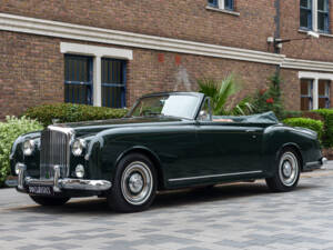 Image 1/33 of Bentley S1 DHC Park Ward (1956)