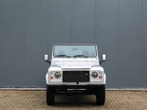 Image 17/49 de Land Rover Defender 90 (1990)