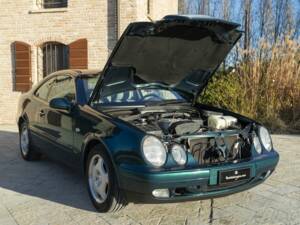 Bild 47/50 von Mercedes-Benz CLK 200 (1997)