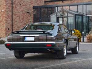 Image 24/55 of Jaguar XJS 6.0 (1994)