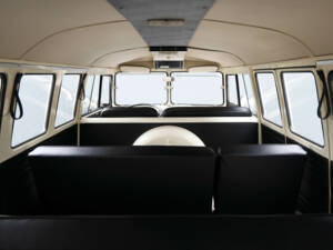 Image 55/60 of Volkswagen T1 Kombi (1964)